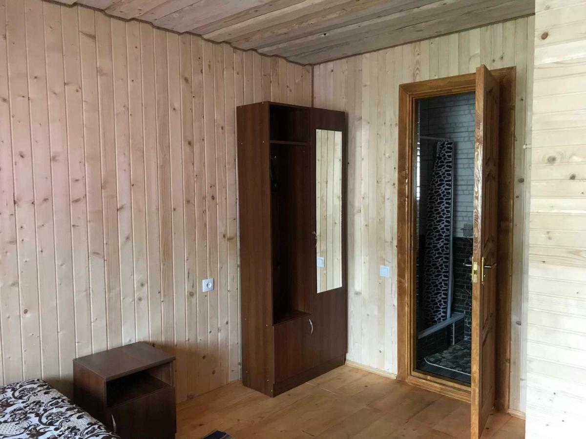 Rukavichka Lodge *