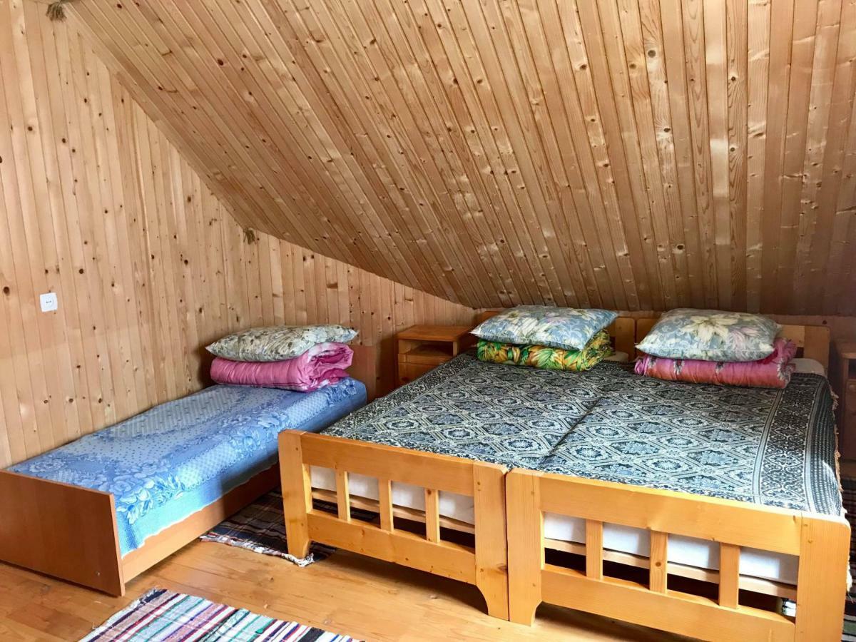 Rukavichka Lodge