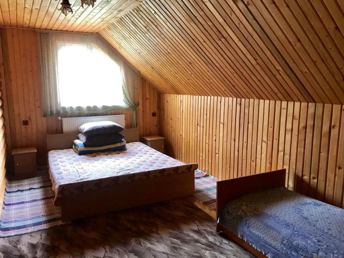 Rukavichka Lodge *